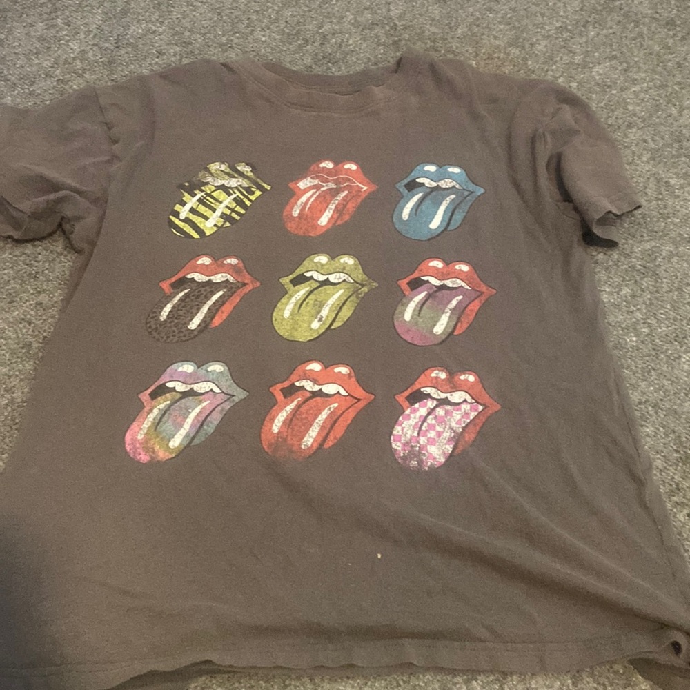 rolling stones tee!! size SMALL